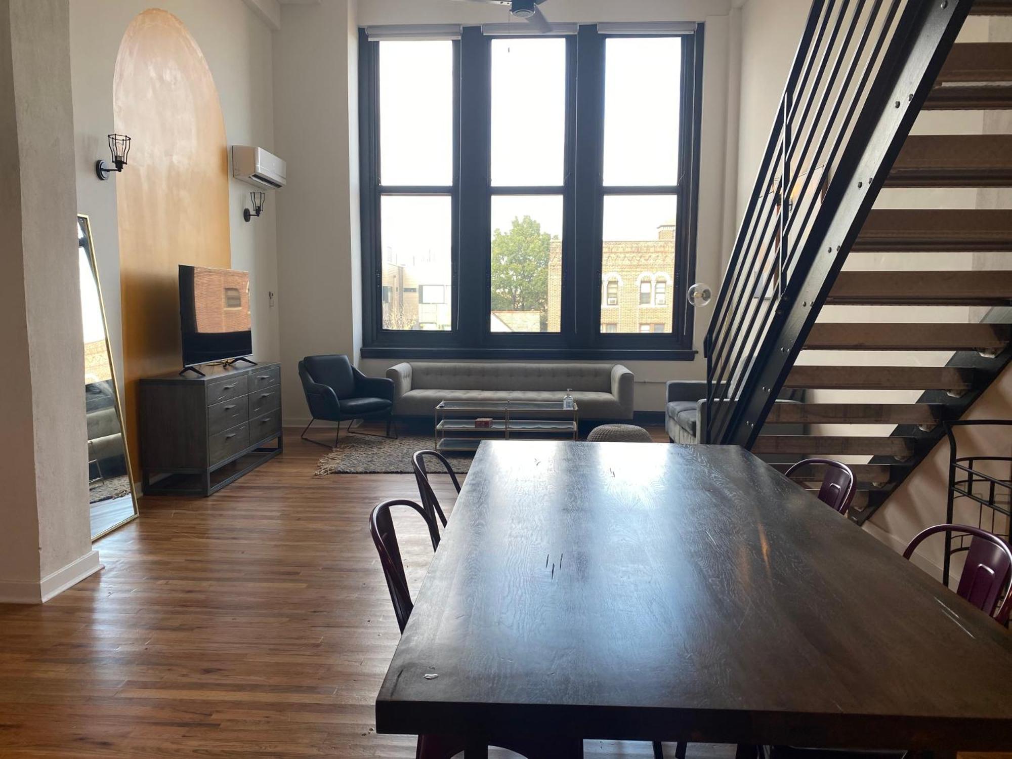 Sosuite At West Lofts - West