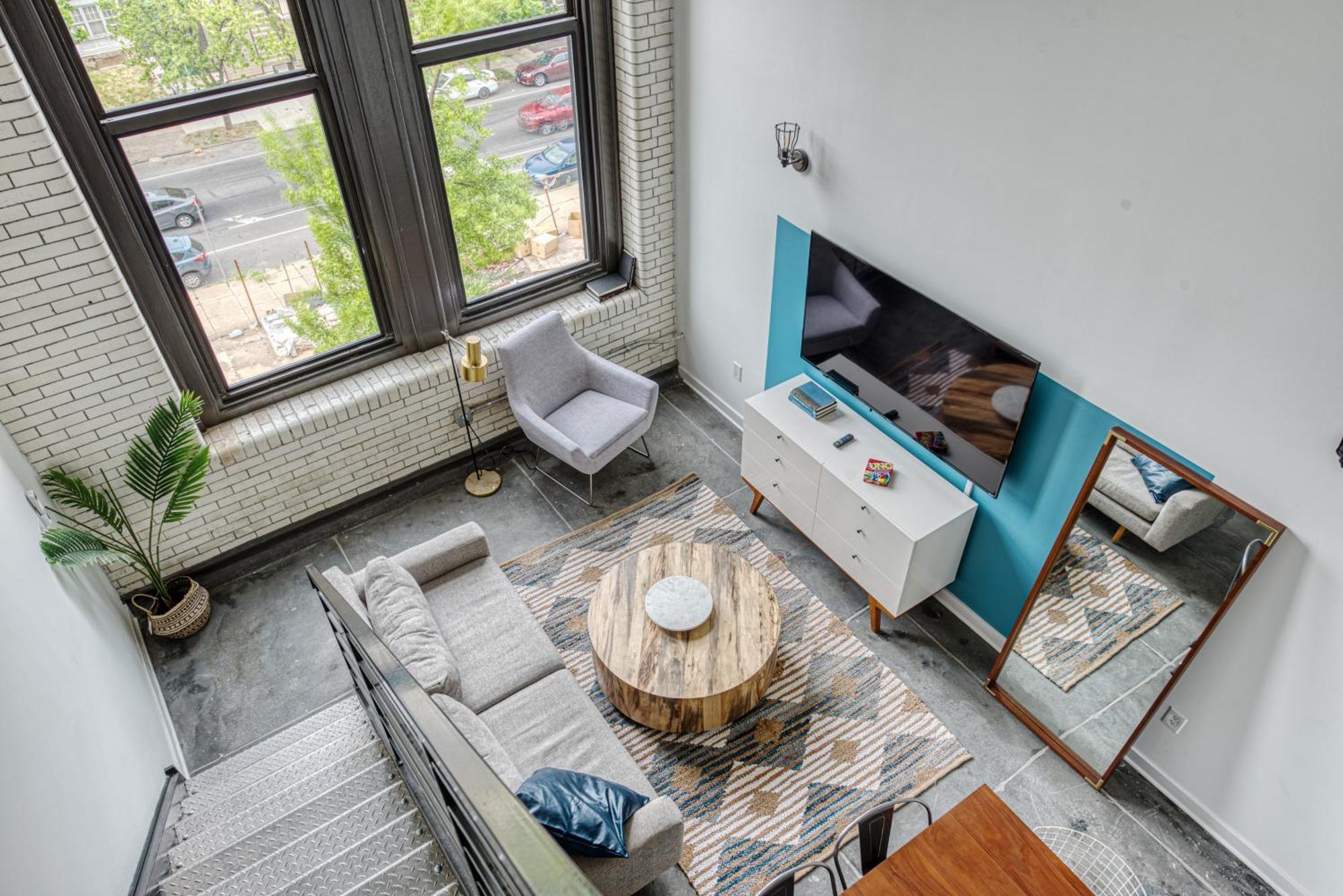 Sosuite At West Lofts - West *