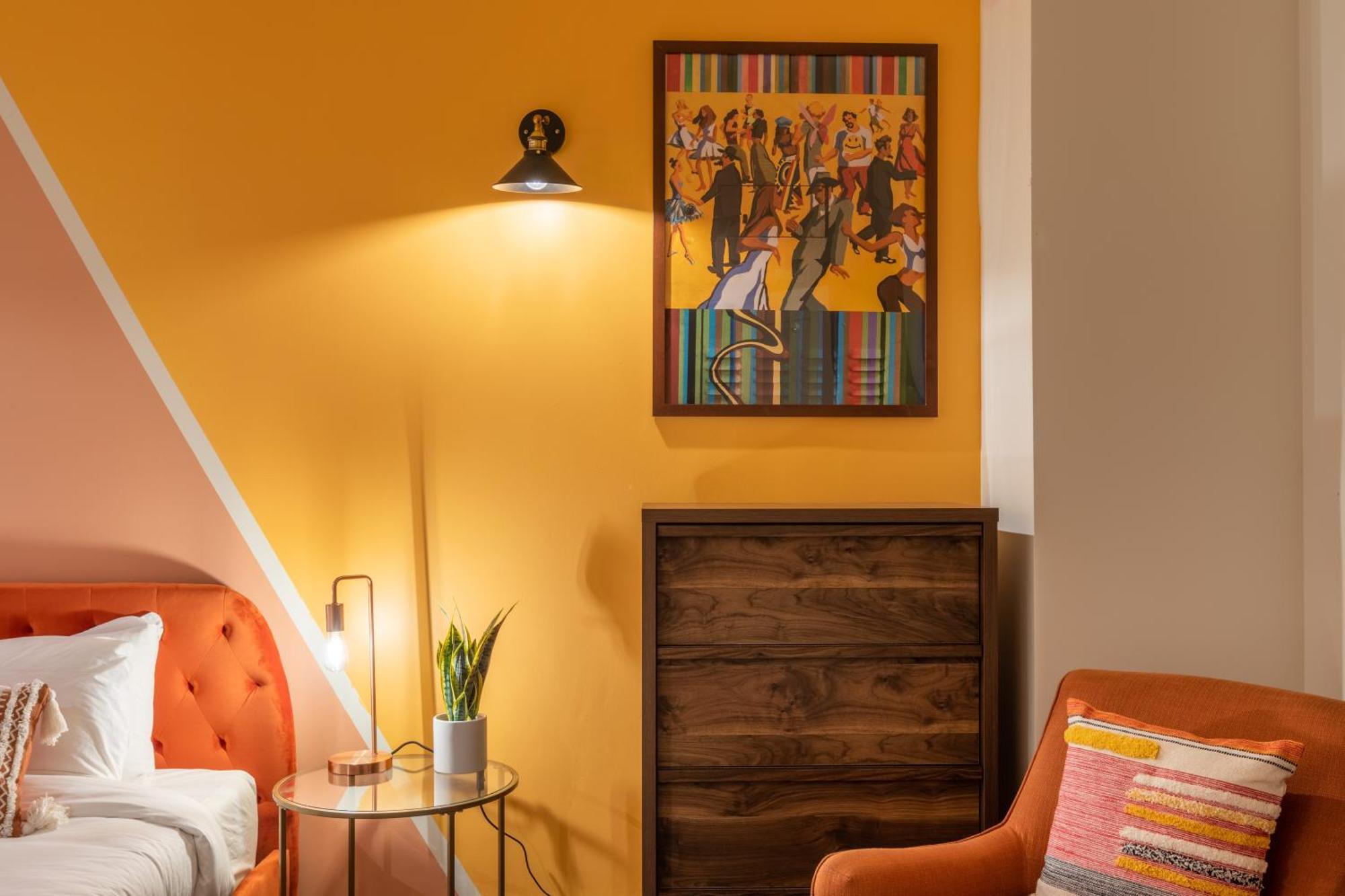 Sosuite At West Lofts - West *